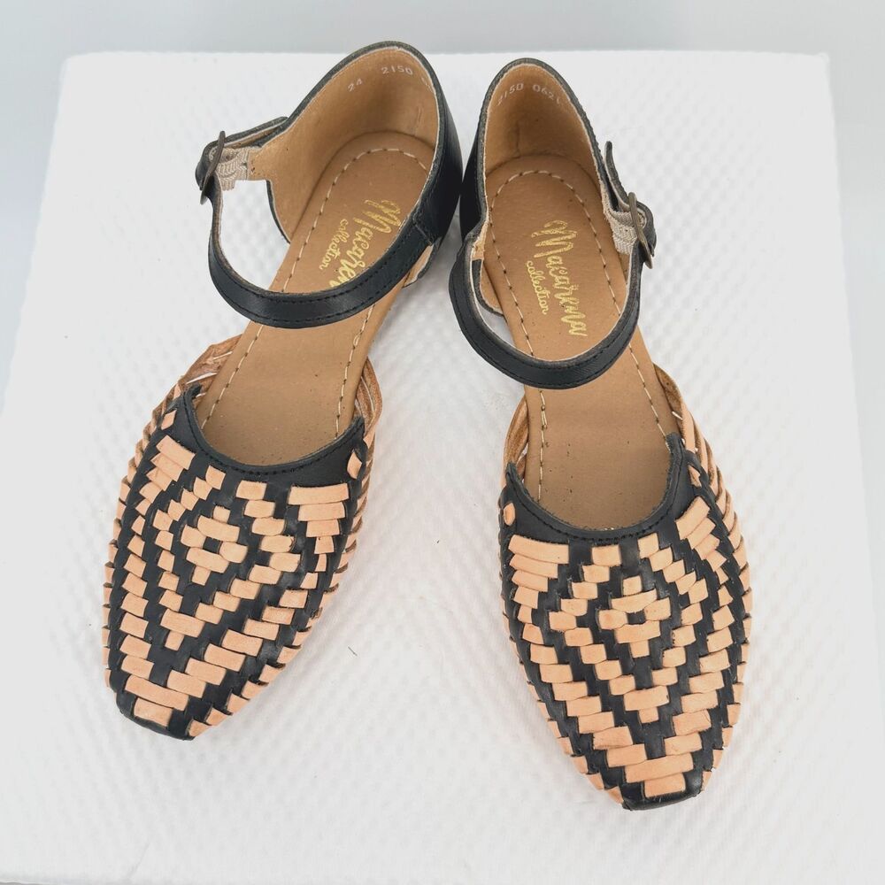 Macarena Collection Huarache Sandals Size 24 (US 7) Black Tan Woven Leather Flat